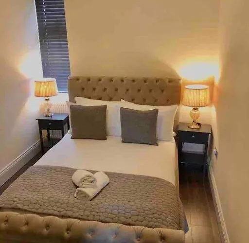 Stylish-1 Bedroom Flat Close To Brighton Beach