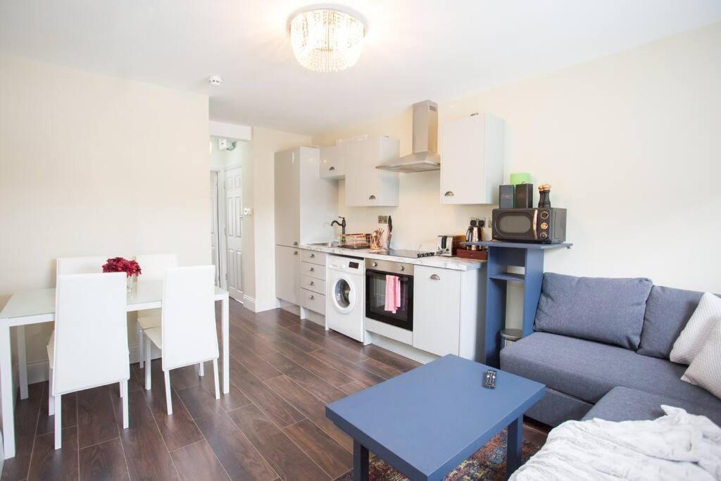 Apartment Stylish-1 Bedroom Flat Close To Beach